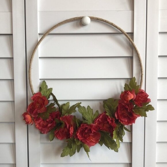 Delicate Pinkish Red Feminine Flower Leaf Floral Decor Twine Tweed Hoop Wreath - Picture 2 of 6